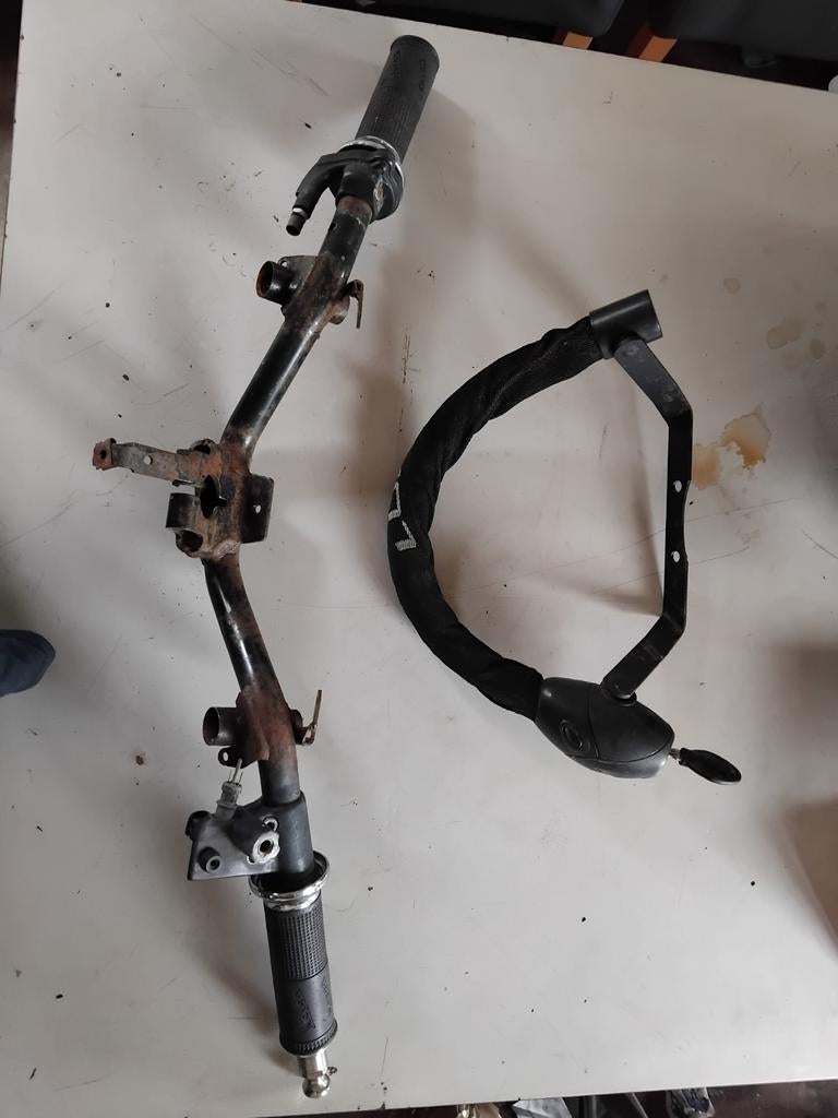 Stuurslot + stuur vespa lx s, Ophalen of Verzenden, Overige typen, Vespa