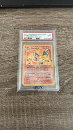 Pokemonkaart Charizard Celebrations PSA 9, Hobby en Vrije tijd, Verzamelkaartspellen | Pokémon, Verzenden, Zo goed als nieuw