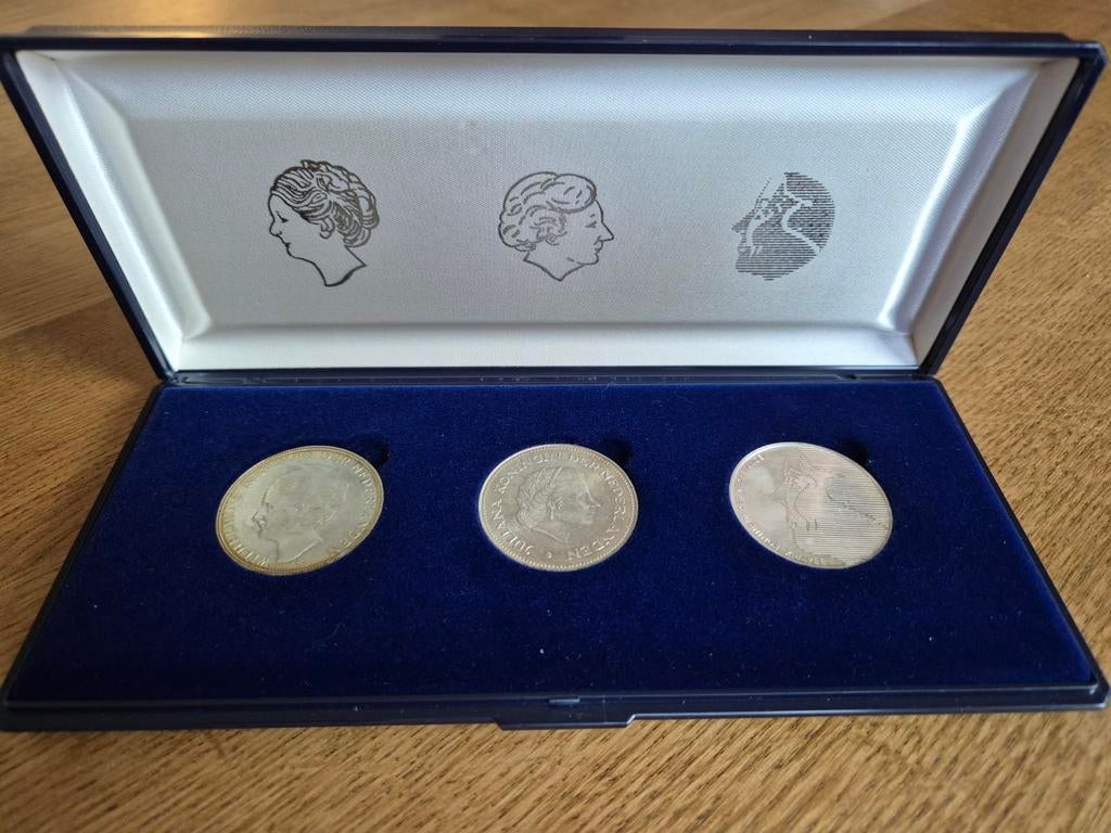 Nederland Zilveren Guldenmuntset Oranjecassette, Ophalen of Verzenden, Koningin Beatrix, 50 gulden