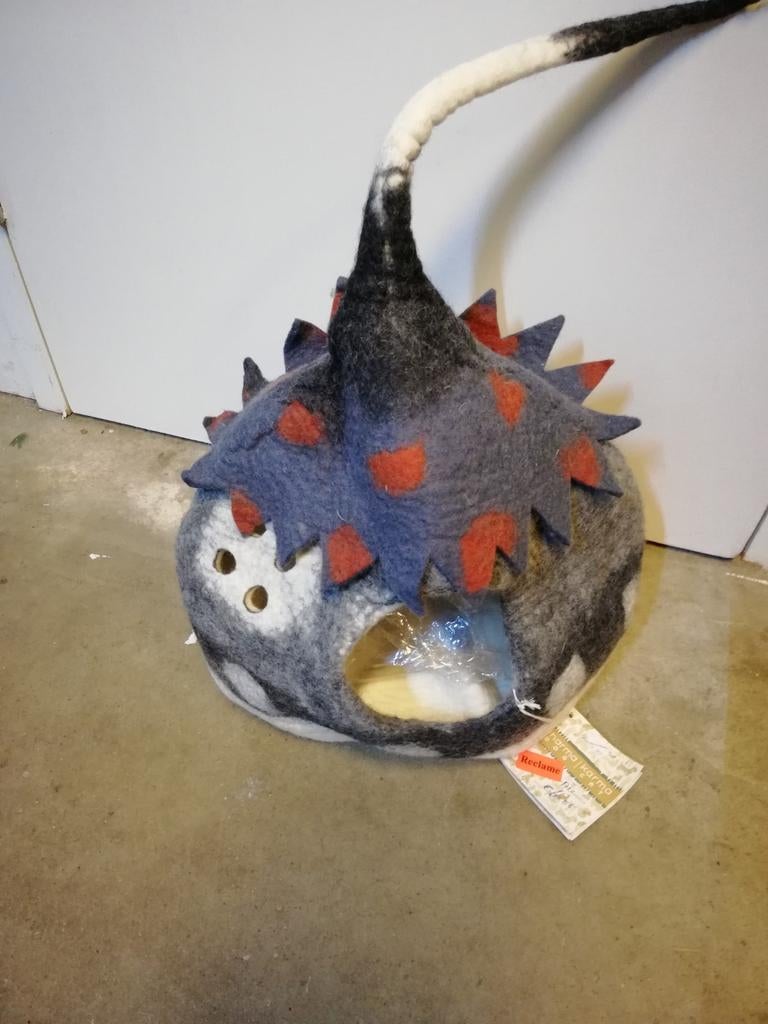 Kattenmand Dharma dog cat cave feeën huisjes 36x25x36 cm wol, Dieren en Toebehoren, Katten-accessoires, Nieuw, Ophalen of Verzenden