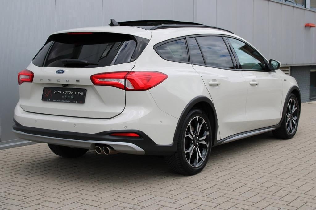 Ford Focus Wagon 1.5 EcoBoost Active PANO I KEYLESS I CARPLA, Zwart, USB, Leder en Stof, Wit