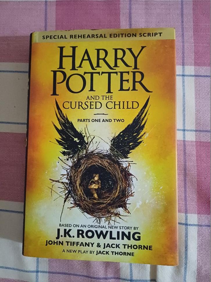 Harry potter and the cursed child part one and two.Hardcover, Boeken, Fantasy, Gelezen, Ophalen