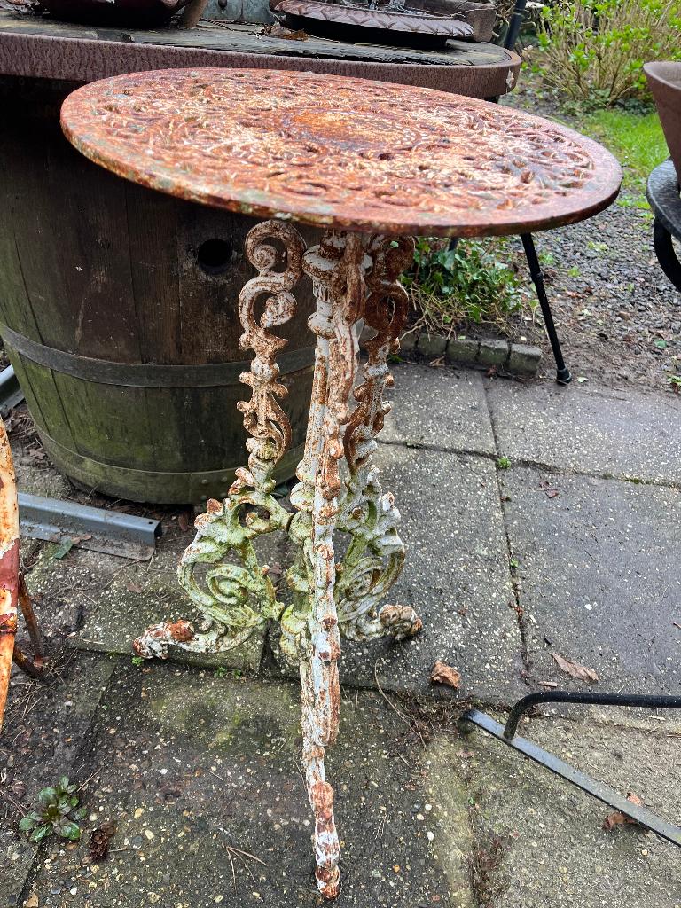 antieke gietijzeren bijzettafel, Antiek en Kunst, Ophalen