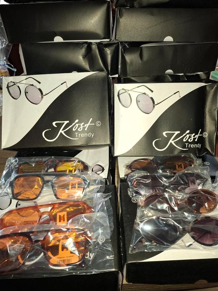 Kost eyeware zonnebrillen van af € 1,00 8 modellen, Sieraden, Tassen en Uiterlijk, Zonnebrillen en Brillen | Dames, Nieuw, Overige merken