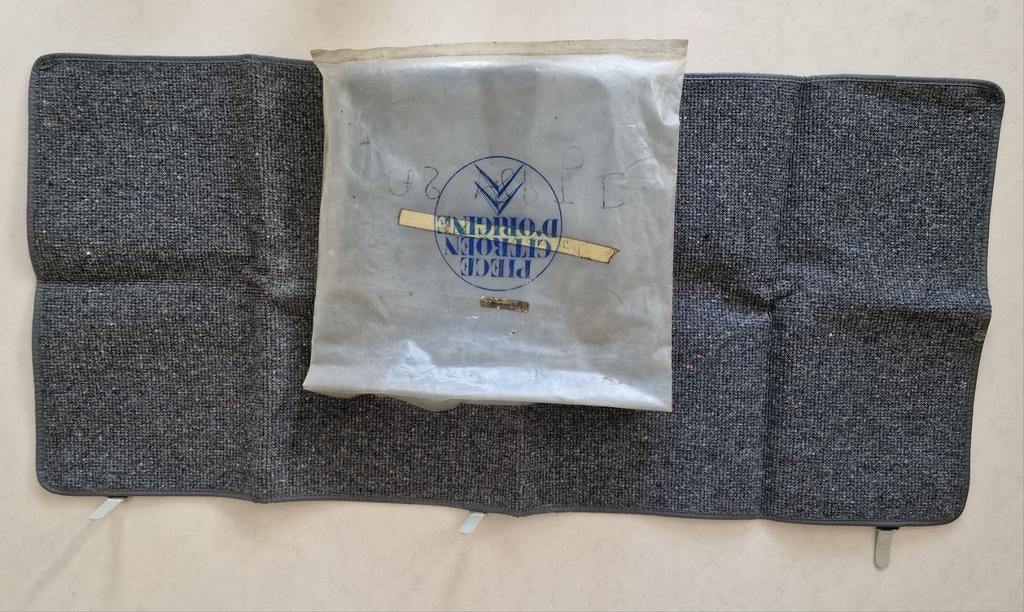 Zeldzaam Citroën ID DS achtertapijt new old stock, Auto-onderdelen, Interieur en Bekleding, Ophalen of Verzenden