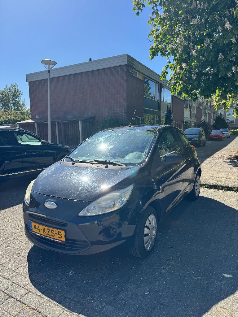 Ford Ka 1.2 51KW 2010 Zwart, Auto's, Voorwielaandrijving, 1242 cc, 4 cilinders, 4 stoelen
