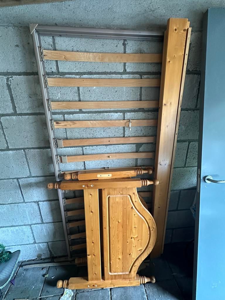 Gratis 1 persoonsbed, Huis en Inrichting, Slaapkamer | Bedden, Ophalen, Gebruikt, 90 cm, Eenpersoons