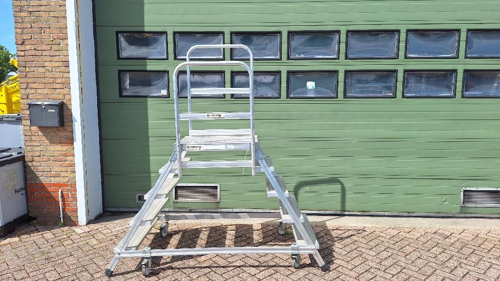 Bordestrap magazijntrap onderhoudstrap bordeshoogte 120 cm, Doe-het-zelf en Verbouw, Ophalen, Gebruikt, Trap, Minder dan 2 meter