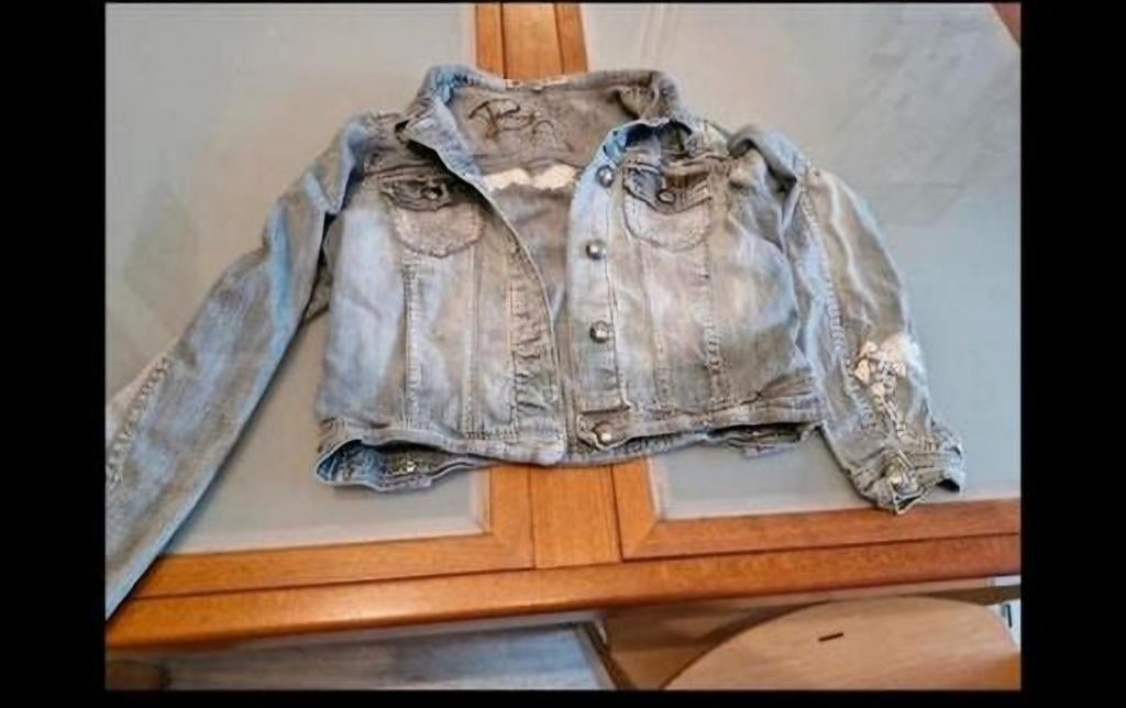 Lichtblauwe spijkerjas met bloemen, Ophalen of Verzenden