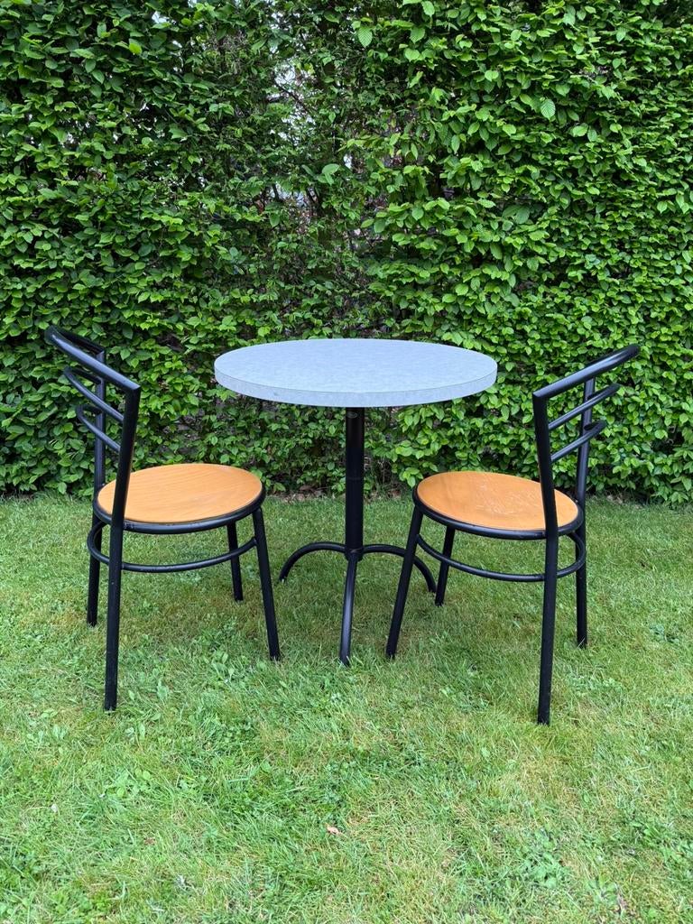 Keukentafel rond 70 met 2 stoelen / bistrosetje, Huis en Inrichting, Tafels | Eettafels, Ophalen, Overige materialen, Gebruikt