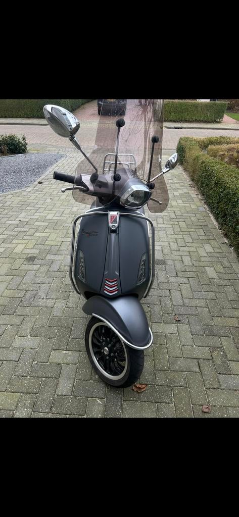 Vespa Sprint Nardo Grey, Ophalen, Zo goed als nieuw, Benzine