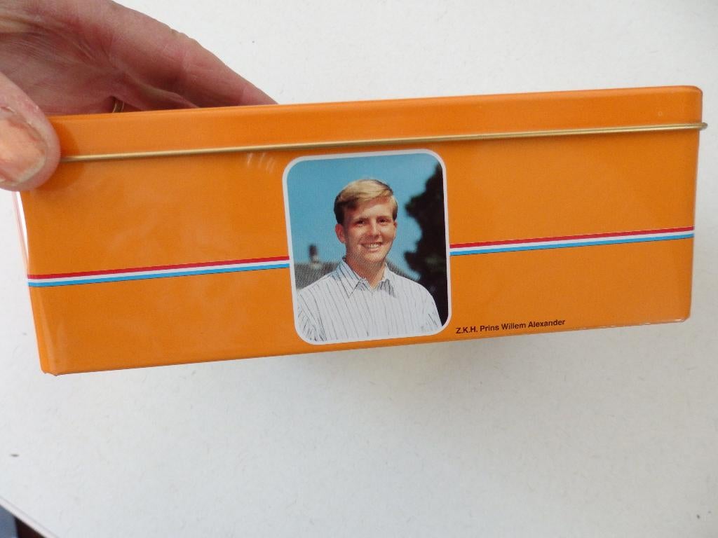 Trommel Claus en Beatrix en 3 zonen, Verzamelen, Ophalen of Verzenden, Zo goed als nieuw, Overige