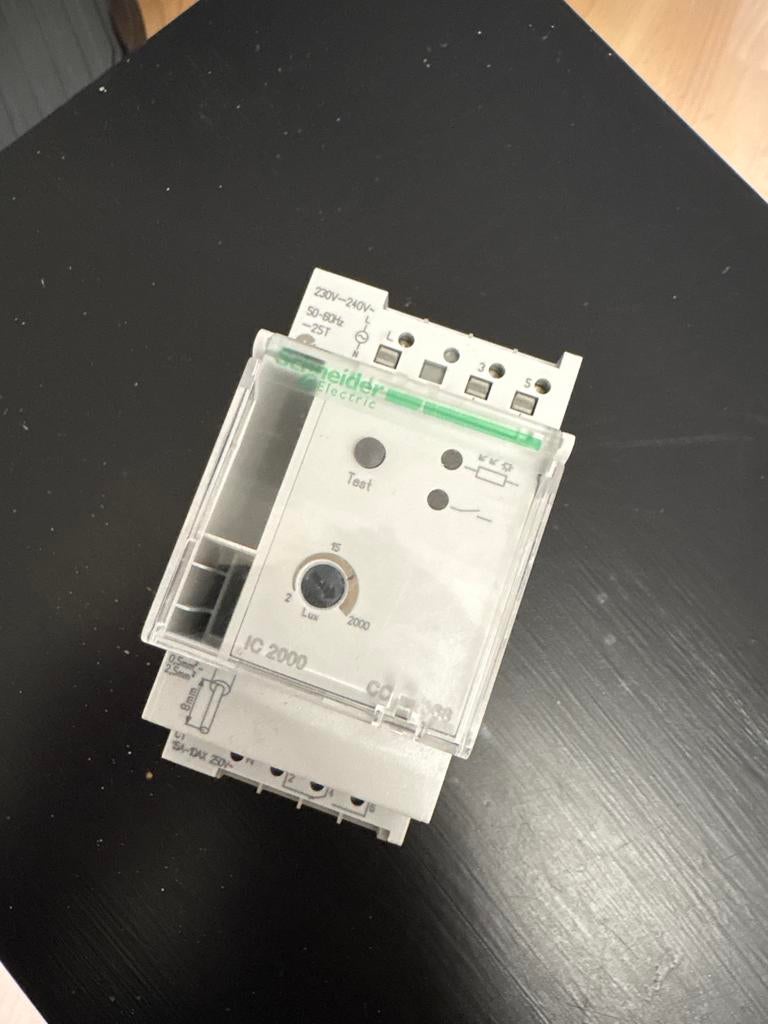 Schneider IC2000 Schemerschakelaar CCT15368, Ophalen of Verzenden, Gebruikt, Overige typen