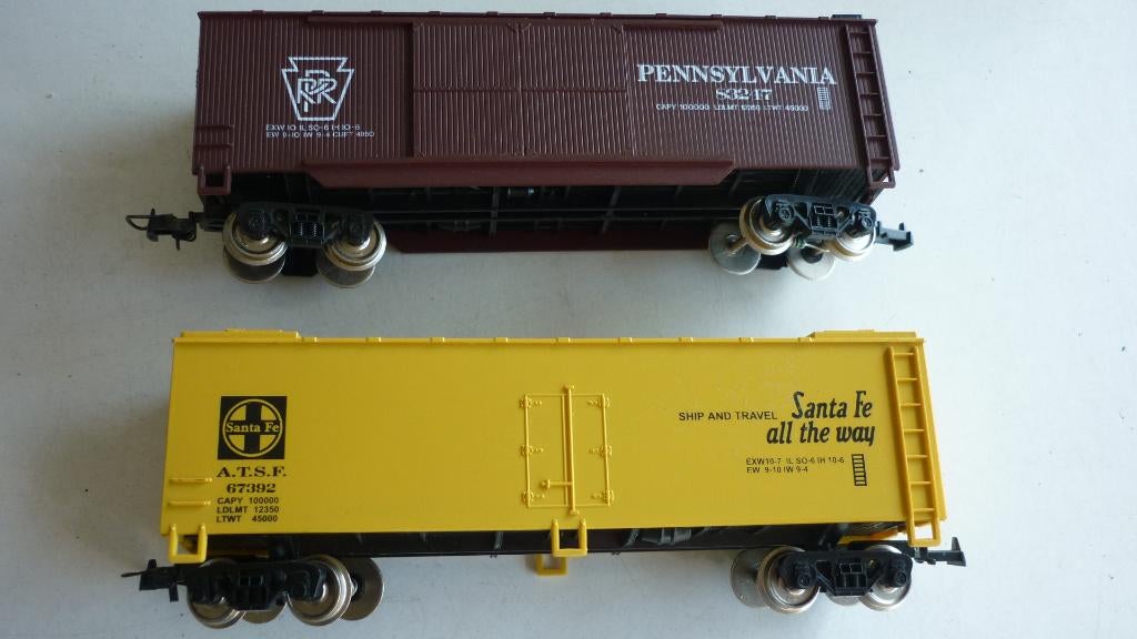 2 Mehano H0 wagons + partijtje rails, Hobby en Vrije tijd, Modeltreinen | H0, Overige merken, Gelijkstroom, Ophalen of Verzenden