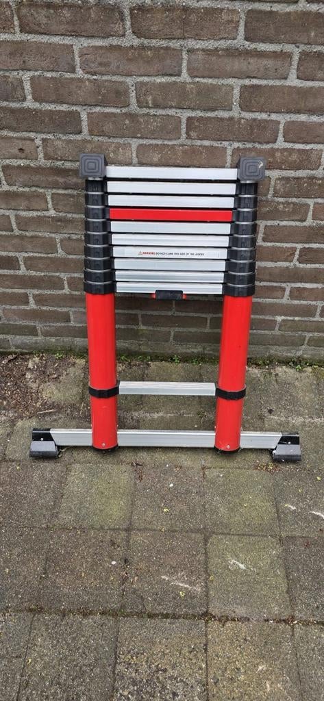 Telescopische ladder, Ophalen, Zo goed als nieuw, 2 tot 4 meter