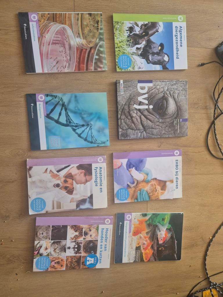 Dierverzorging/ biologie boeken, Boeken, Ophalen