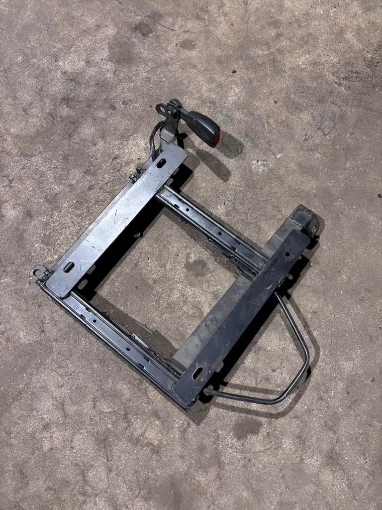 Nissan Skyline R32 R33 stoelrail rechts, Ophalen of Verzenden