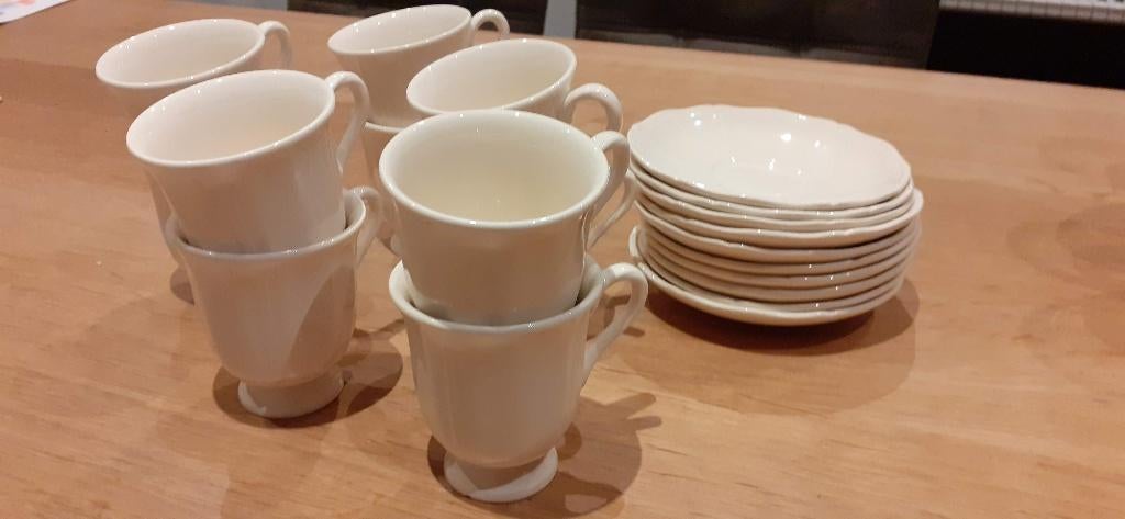 Wedgwood Queens Plain koffie kopjes, Gebruikt, Ophalen of Verzenden, Wedgwood, Kop(pen) en/of Schotel(s)