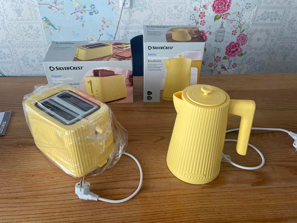 Broodrooster en waterkoker retro stijl - nieuw in doos!, 1 tot 2 liter, Ophalen, Nieuw, Draadloos