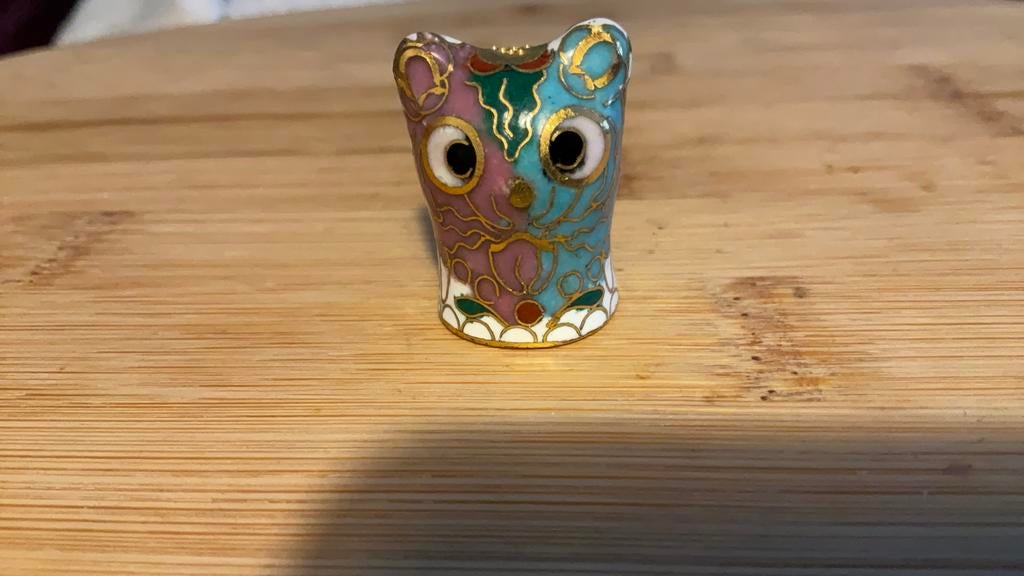 Vingerhoed cloisonne, Verzamelen, Vingerhoedjes, Ophalen of Verzenden, Gebruikt, Overige materialen