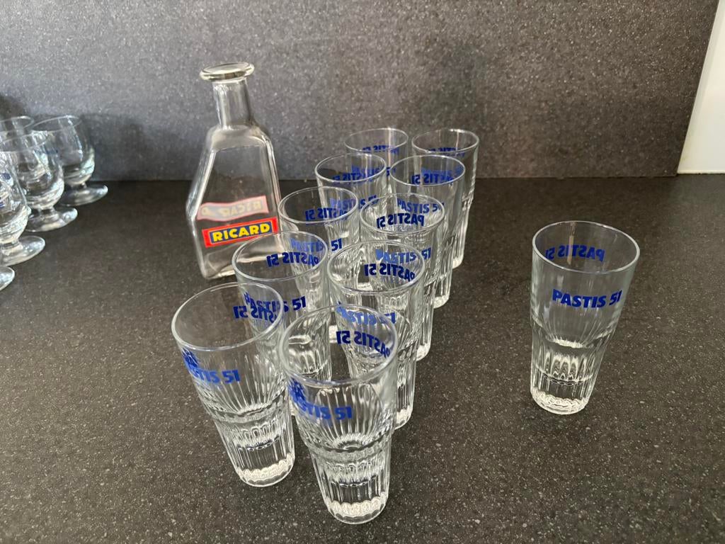 Vintage Pastis 51 glazen met waterkaraf, Verzamelen, Glas en Borrelglaasjes, Ophalen of Verzenden, Gebruikt, Overige typen