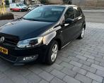 Volkswagen Polo 1.2 Match 2013 Zwart, Auto's, Voorwielaandrijving, Euro 5, Zwart, Metallic lak