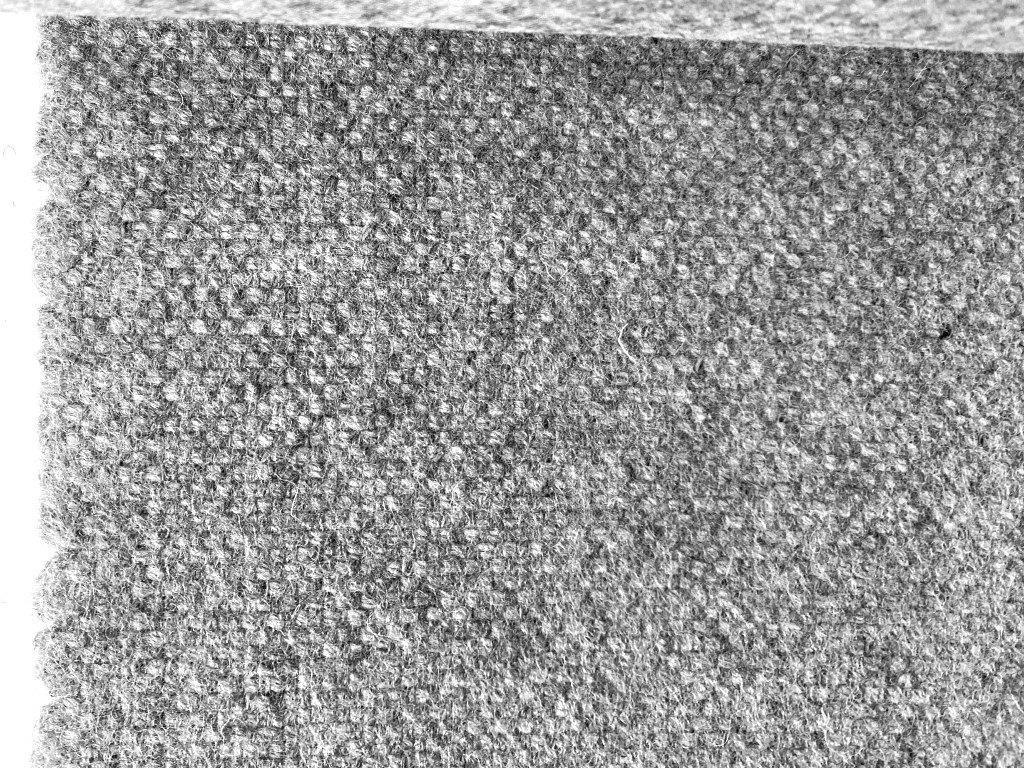 Gudbrandsdalens Amdal 130; grijs; 2x restant meubelstof, Wol, 120 cm of meer, Ophalen of Verzenden, Grijs