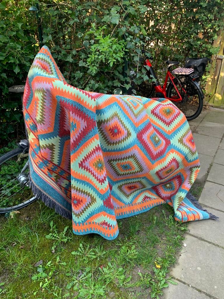 Kleurrijk vloerkleed in goede staat, Ophalen, Zo goed als nieuw, Rechthoekig, 200 cm of meer