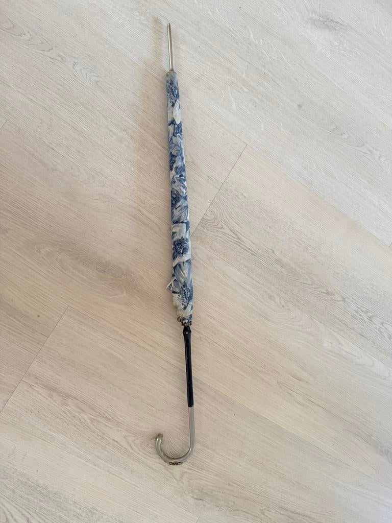 Hele oude paraplu met mooie, Ophalen of Verzenden, Gebruikt, Blauw