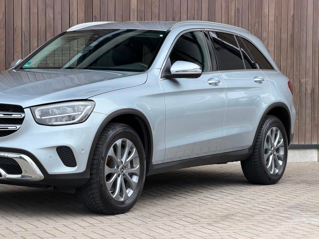 Mercedes-Benz GLC-klasse 300e 4MATIC Premium / Trekhaak /, Auto's, Mercedes-Benz, Automaat, Gebruikt, Zwart, 4 cilinders