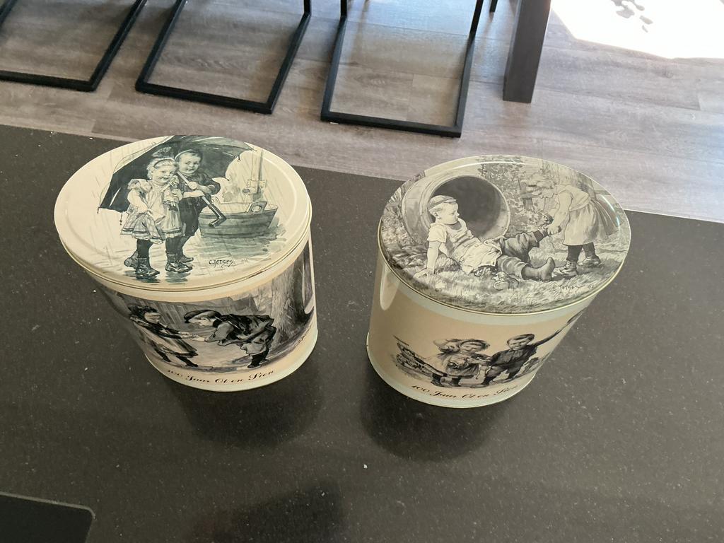 Twee Ot en Sien blikken - 100 jaar Ot en Sien, Verzamelen, Ophalen, Gebruikt, Koek(jes), Overige merken