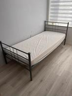 Metalen aluminium eenpersoons bed met matras, Ophalen, Gebruikt, 90 cm, Eenpersoons