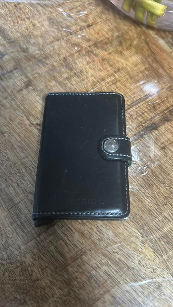 Secrid wallet goede conditie, Ophalen of Verzenden, Zo goed als nieuw