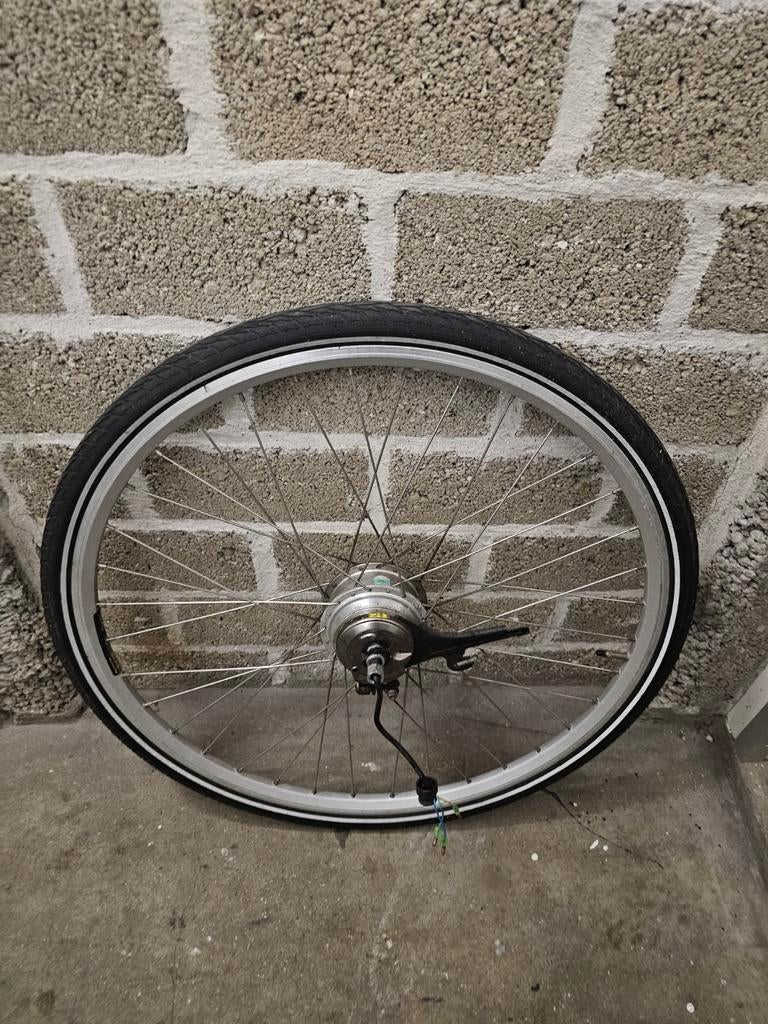 Goedwerkende Sparta, Batavus, Koga Voorwiel Motor 28 inch 24, Ophalen of Verzenden, Zo goed als nieuw, Batavus,Sparta,Koga.