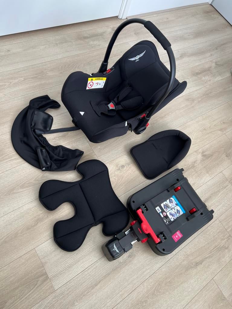 Sleeworld autostoeltje 0-13kg met isofix base zwart, Kinderen en Baby's, Autostoeltjes, Zo goed als nieuw, Overige merken, 0 t/m 13 kg