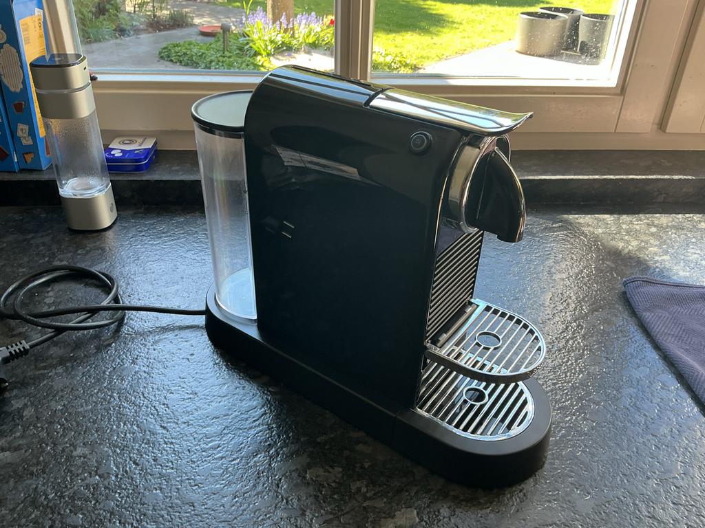 Nespresso koffiezetapparaat (defect), Koffiemachine, Ophalen of Verzenden, 1 kopje, Niet werkend