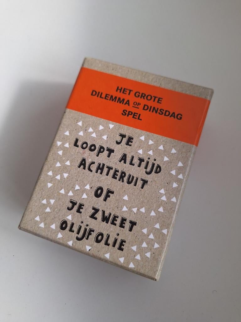Het Grote Dilemma op Dinsdag Spel - Zo goed als nieuw, Ophalen of Verzenden, Zo goed als nieuw