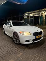 BMW 530d M-pakket | Automaat  | Head-up | Pano| soft close, Automaat, Achterwielaandrijving, 1670 kg, Wit