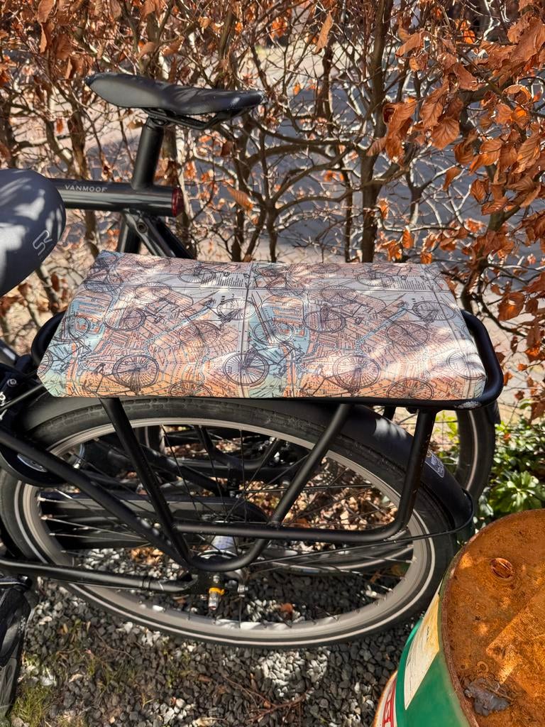 Fietskussen achterop - BikeCap - Kaartdesign, Ophalen of Verzenden, Zo goed als nieuw