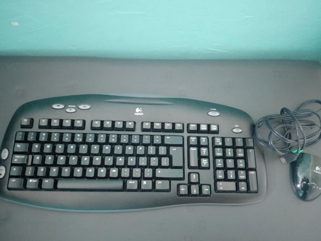 Wireless Logitech keyboard, Ophalen, Toetsenbord en muis-set