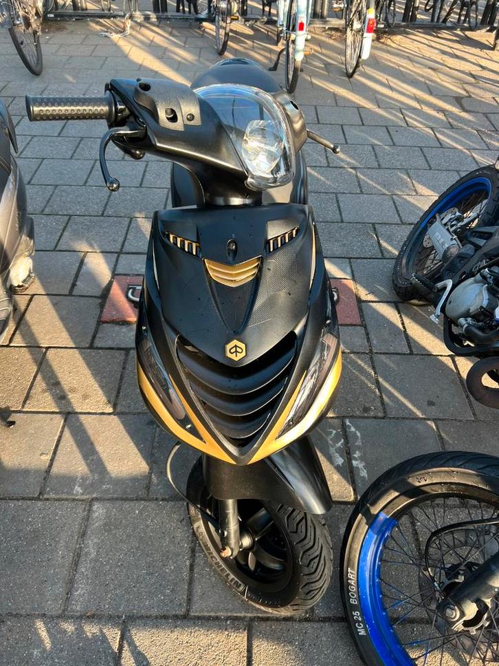 Zip 50cc 4t 2017, Fietsen en Brommers, Scooters | Piaggio, Zo goed als nieuw, Zip, Benzine, Ophalen