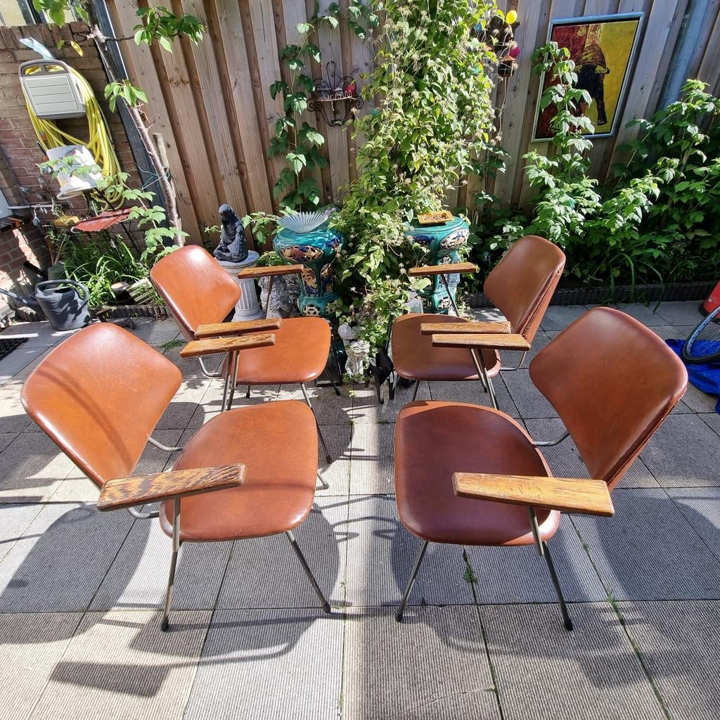 Set van 4 Gispen 216 Fauteuil Wim Rietveld Kembo stoelen, Ophalen, Gebruikt, Bruin, Vier