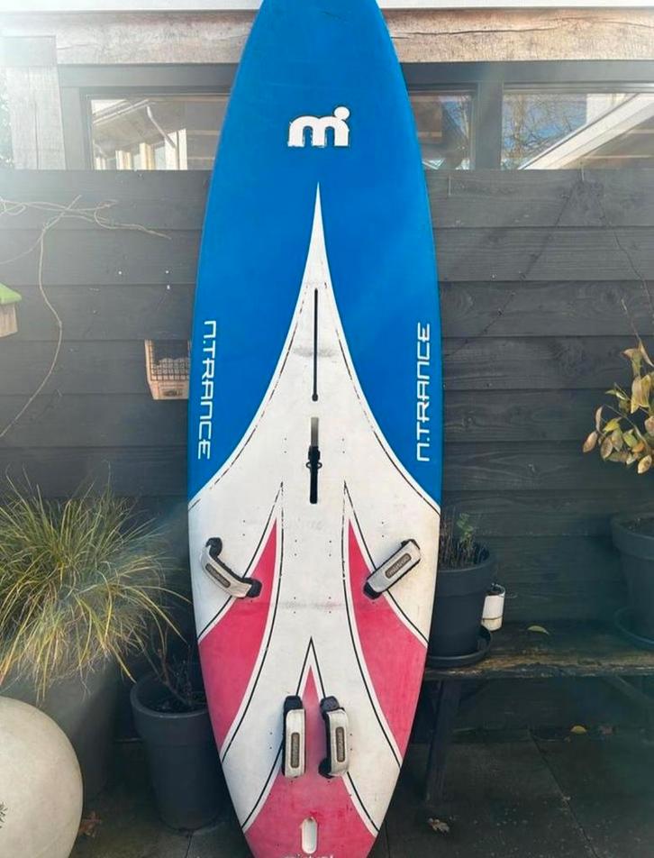 Diverse windsurf spullen! (08-02-26update) @ Brouwersdam, Watersport en Boten, Windsurfen, Gebruikt, Plank, 250 tot 300 cm, Met vin(nen)