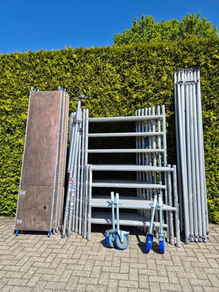Super nette aluminium rolsteiger asc 10.20 werkhoogte, Ophalen, Rolsteiger of Kamersteiger, 5 meter of hoger