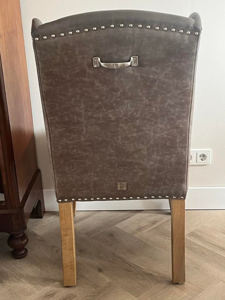 Riviera Maison. 4 taupe stoelen met knopen en studs, Huis en Inrichting, Stoelen, Ophalen, Gebruikt, Overige kleuren, Vier
