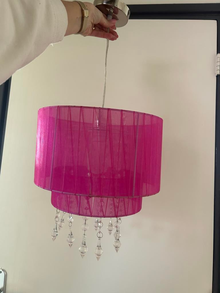2 roze hanglampen met (afneembare) kristallen, Ophalen of Verzenden, Gebruikt, Stof, Minder dan 50 cm