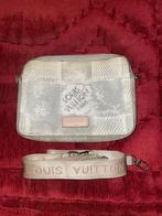 Louis Vuitton Stone grey trio messenger, Ophalen of Verzenden, Gebruikt, Beige, Overige merken