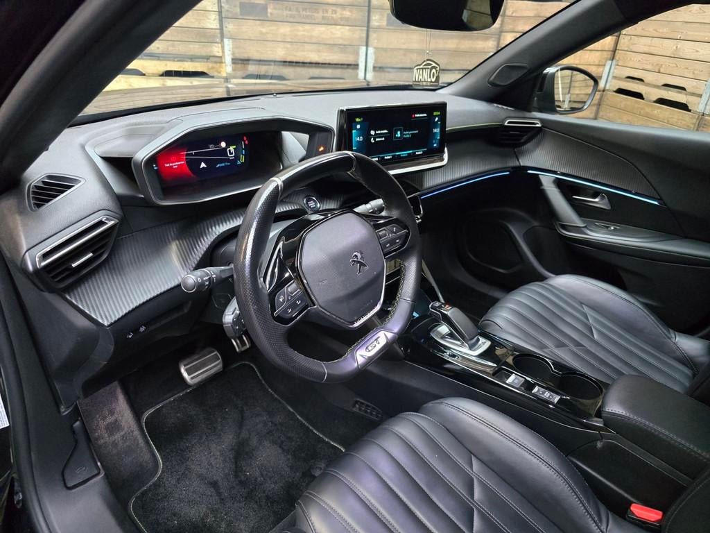 Peugeot E-2008 EV GT Pack 50 kWh FULL LED Navi Clima Leder P, Auto's, Peugeot, 330 km, 136 pk, Zwart, Zwart