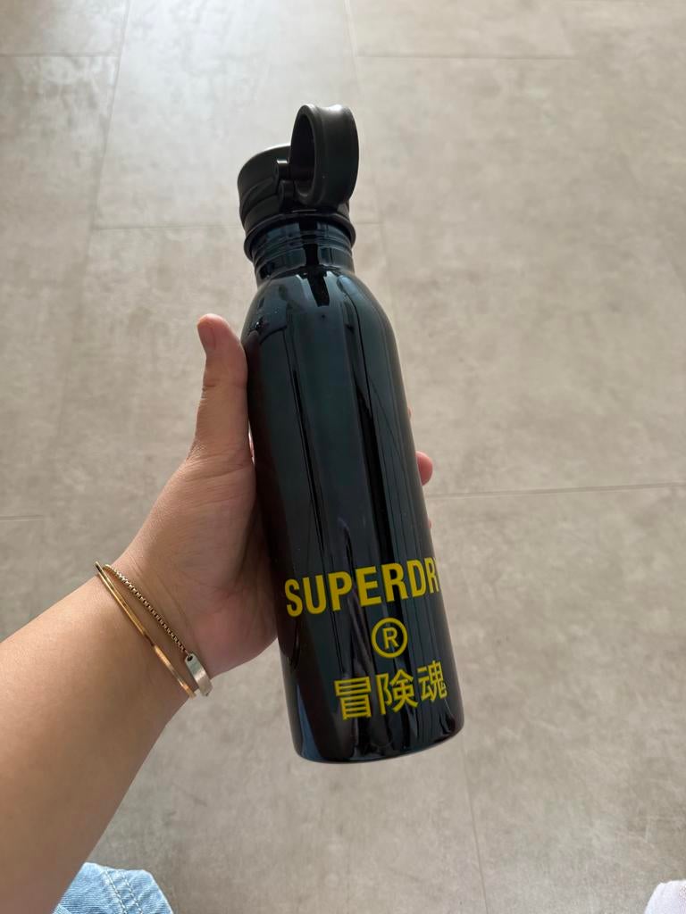 Superdry drinkfles zwart met geel logo, Ophalen of Verzenden, Nieuw