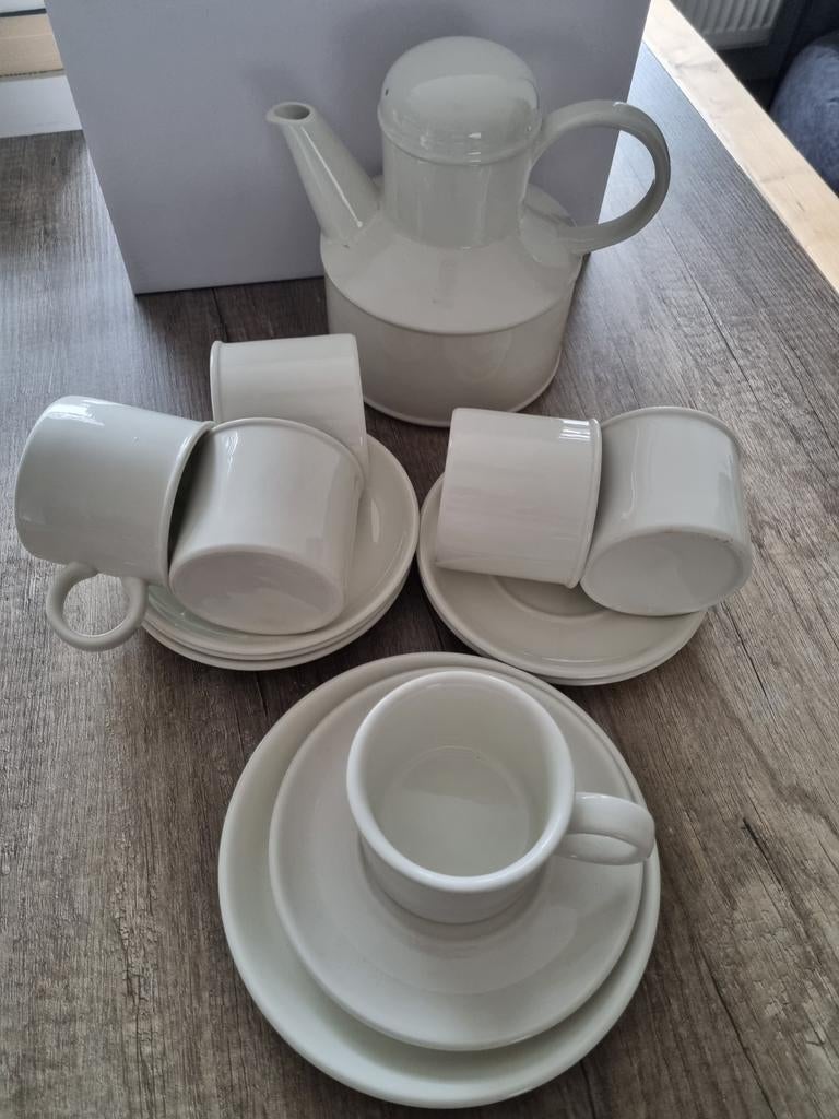 Stonehenge Midwinter servies voor verzamelaar, Ophalen of Verzenden